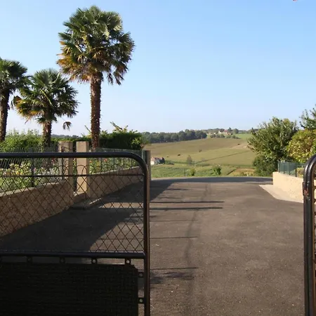 בית נופש Laubaret Loubieng